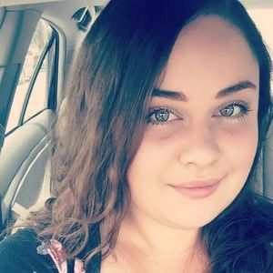 Meet your Posher, Ashlie