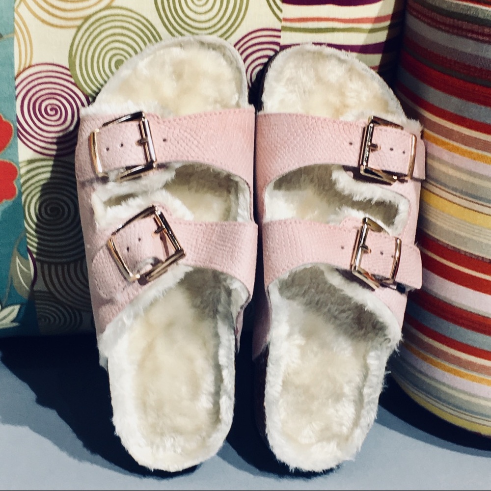 πFaux Fur Slides- double straps sandals. NWT - Picture 1 of 5