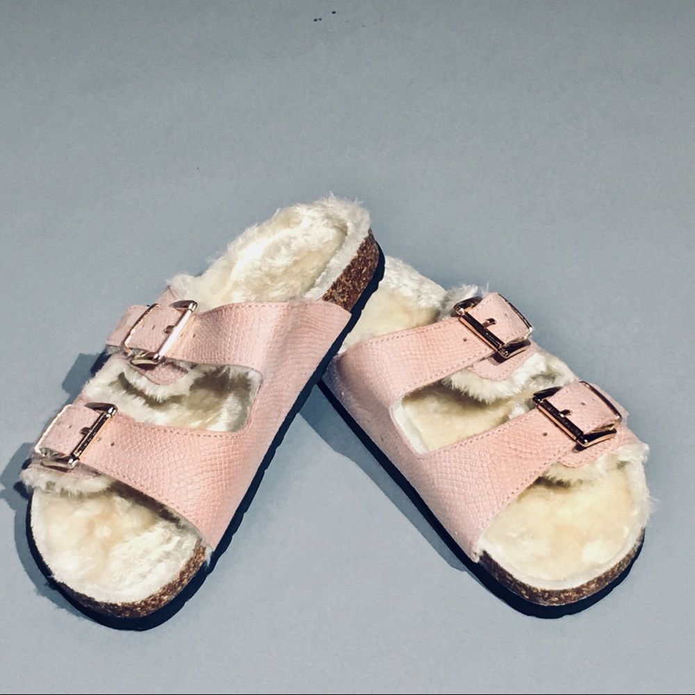 πFaux Fur Slides- double straps sandals. NWT - Picture 5 of 5