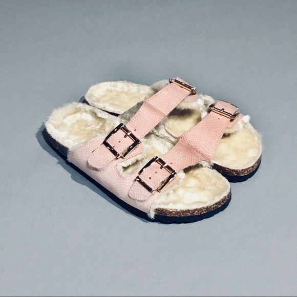 💕Faux Fur Slides- double straps sandals. NWT - Picture 3 of 5