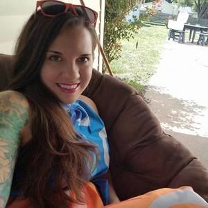 Meet your Posher, Caitlin