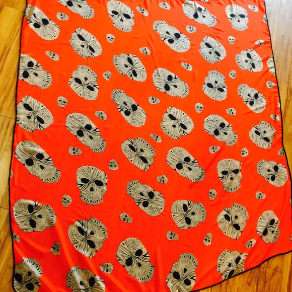 💀ᔕƘᑌᒪᒪ THᖇOᗯ ᙭᙭ᒪ💀 - Picture 2 of 8