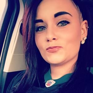 Meet your Posher, Halee