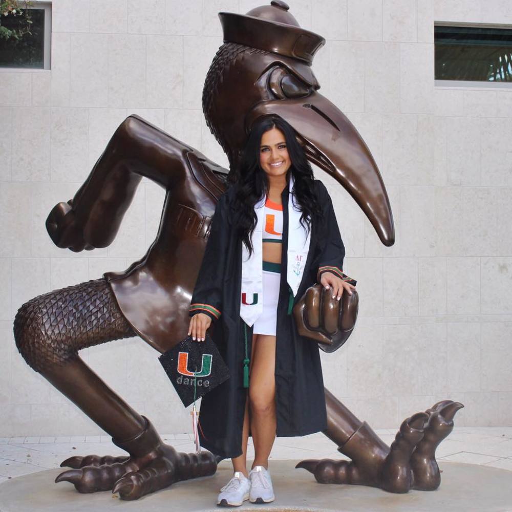 Meet your Posher, Danielle