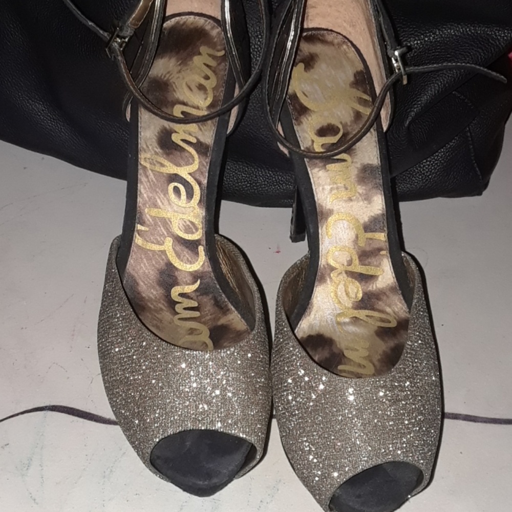 Womens shoes