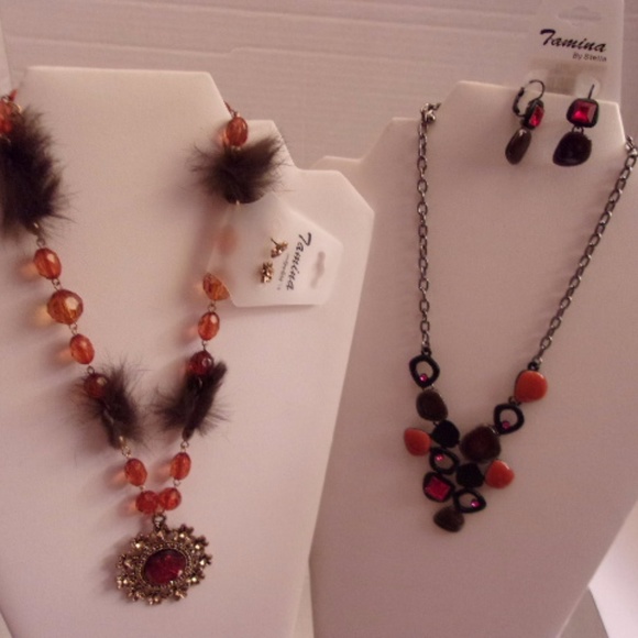 NWT 2 DESIGNER NECKLACES & EARRINGS RETAIL $40 C14 - Picture 1 of 5