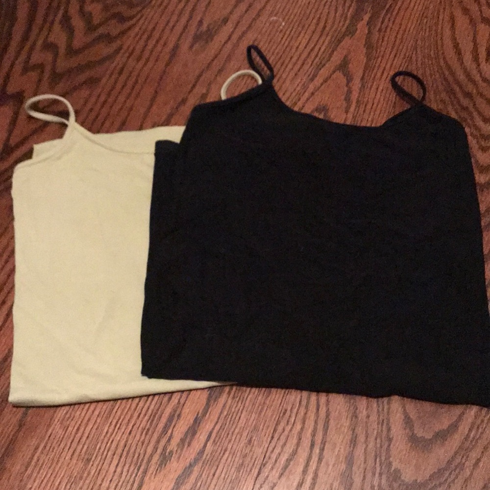 Bundle of maternity tanks