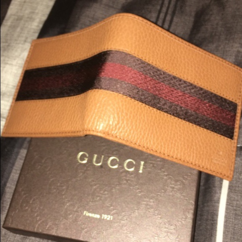 Gucci wallet