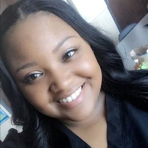 Meet your Posher, Brianna