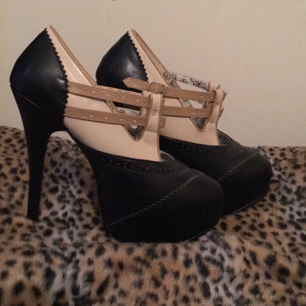 Bordello Teeze-5 3/4 Inch Heel Pump
