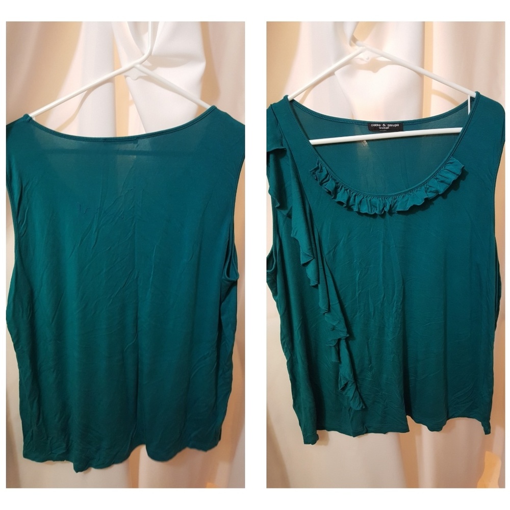 ⬇️ Vintage Green Cable & Guage Ruffled Knit Top XL