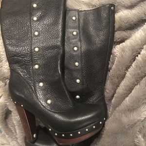 UGG women's boots nwot