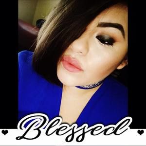 Meet your Posher, Noemi