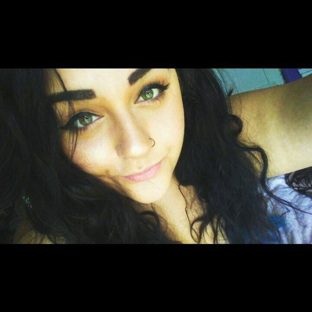 Meet your Posher, Raeanne