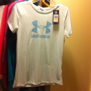 Light baby blue Under Armour  short sleeve tee, M