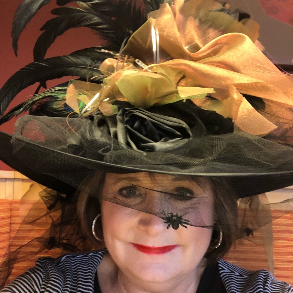 Meet your Posher, Lisa