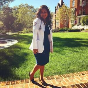 Meet your Posher, Elizabeth