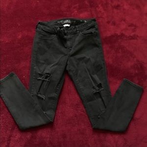 American eagle distressed jeans