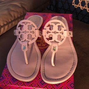 tommy hilfiger women's thong sandals