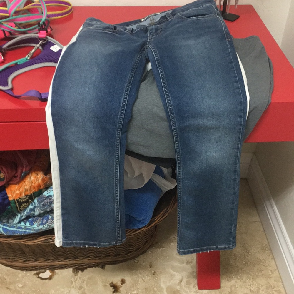 Free people super stretchy crop flared a bit jeans