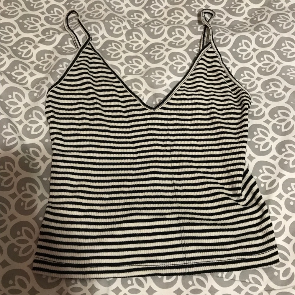 Brandy Melville crop top