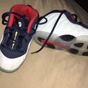 Nike foamposites size 9c good condition