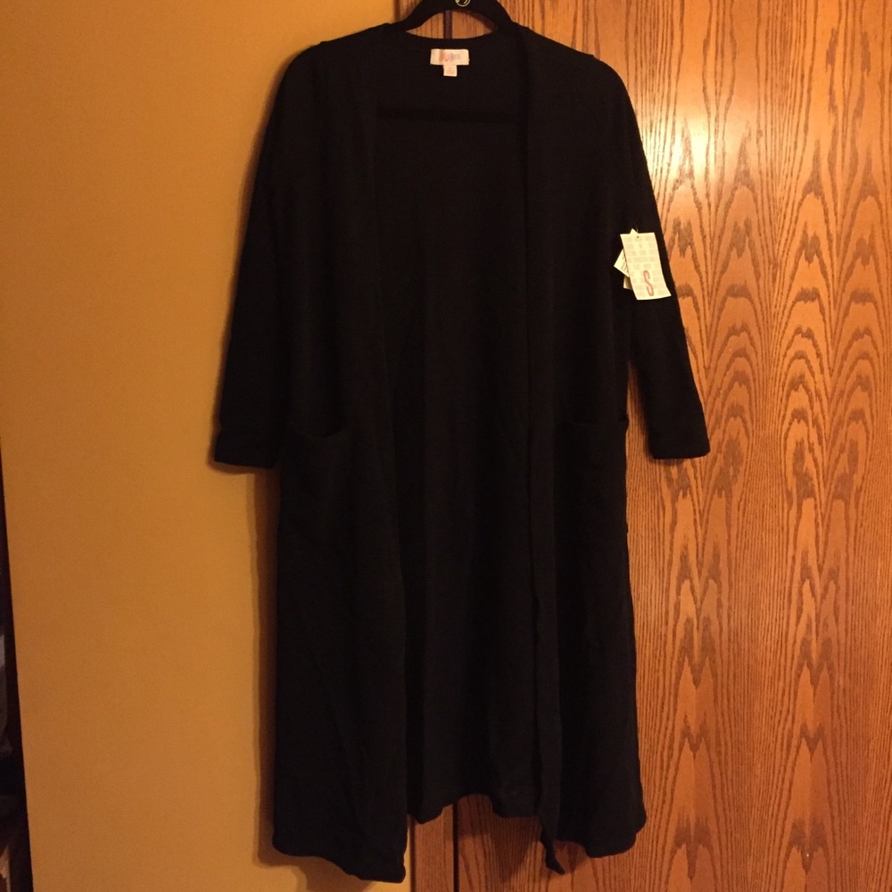 Small Lularoe Solid Black Sarah BNWT - No Texture