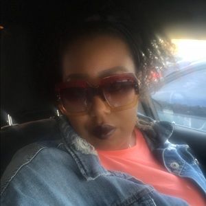 Meet your Posher, Christian