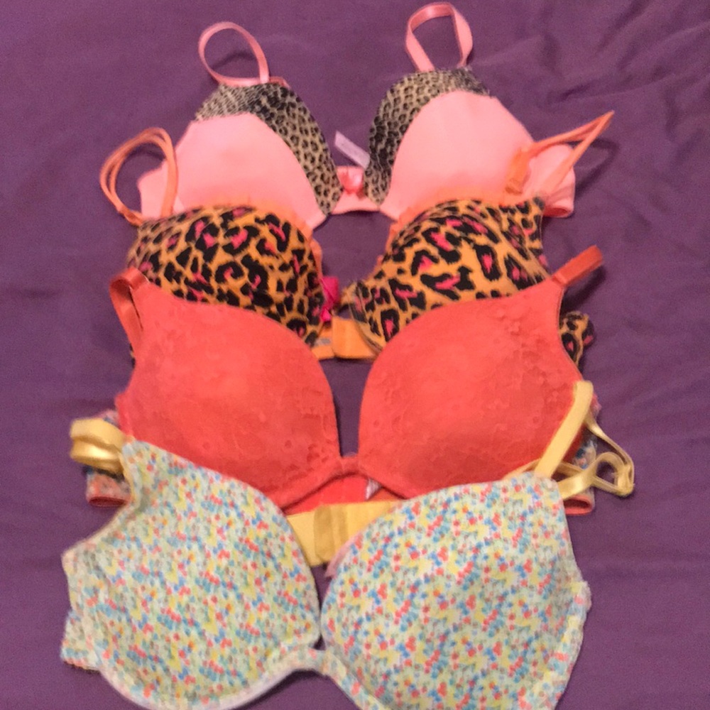 4 Bra's