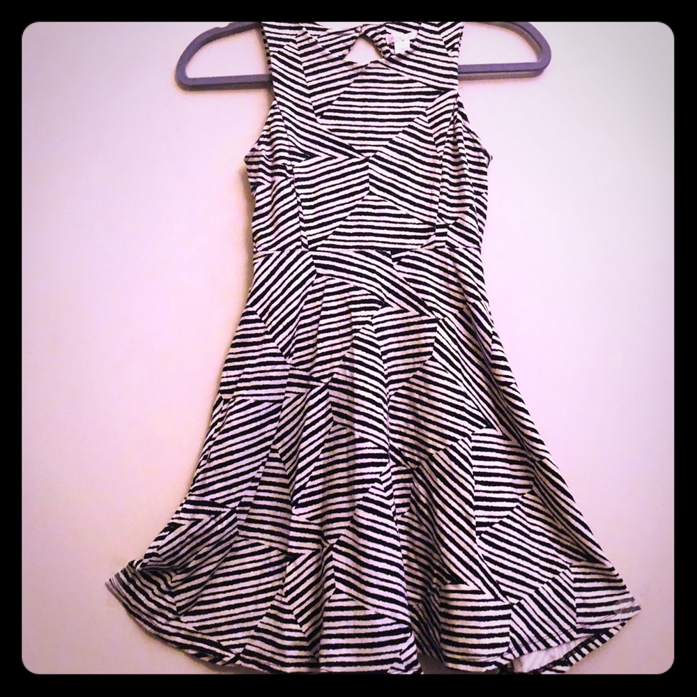 Black-White striped flare dress