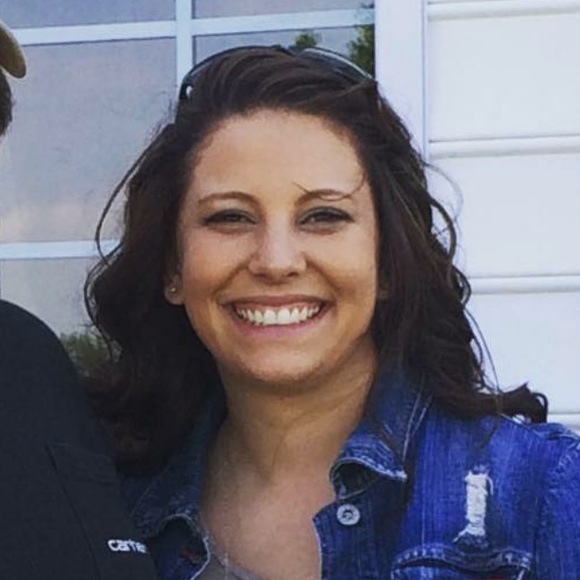 Meet your Posher, Jessica - Picture 1 of 1