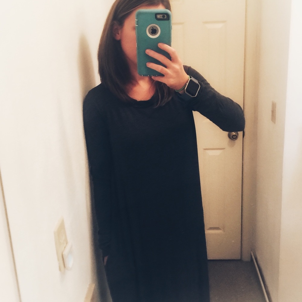 Black Long Sleeve Maxi Dress - Picture 6 of 7