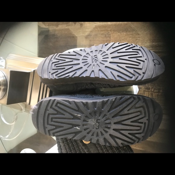 Authentic ugg - Picture 3 of 3