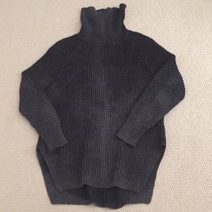 Black tunic cowl/turtleneck