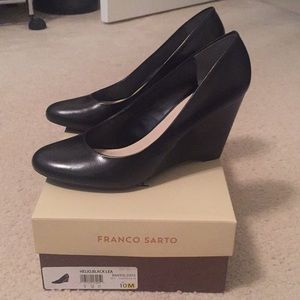 Franco Sarto black leather wedge pump