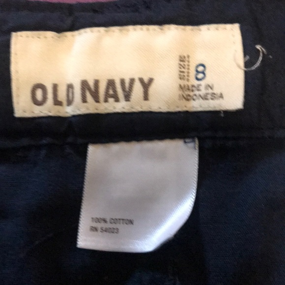 Shorts - Picture 2 of 3