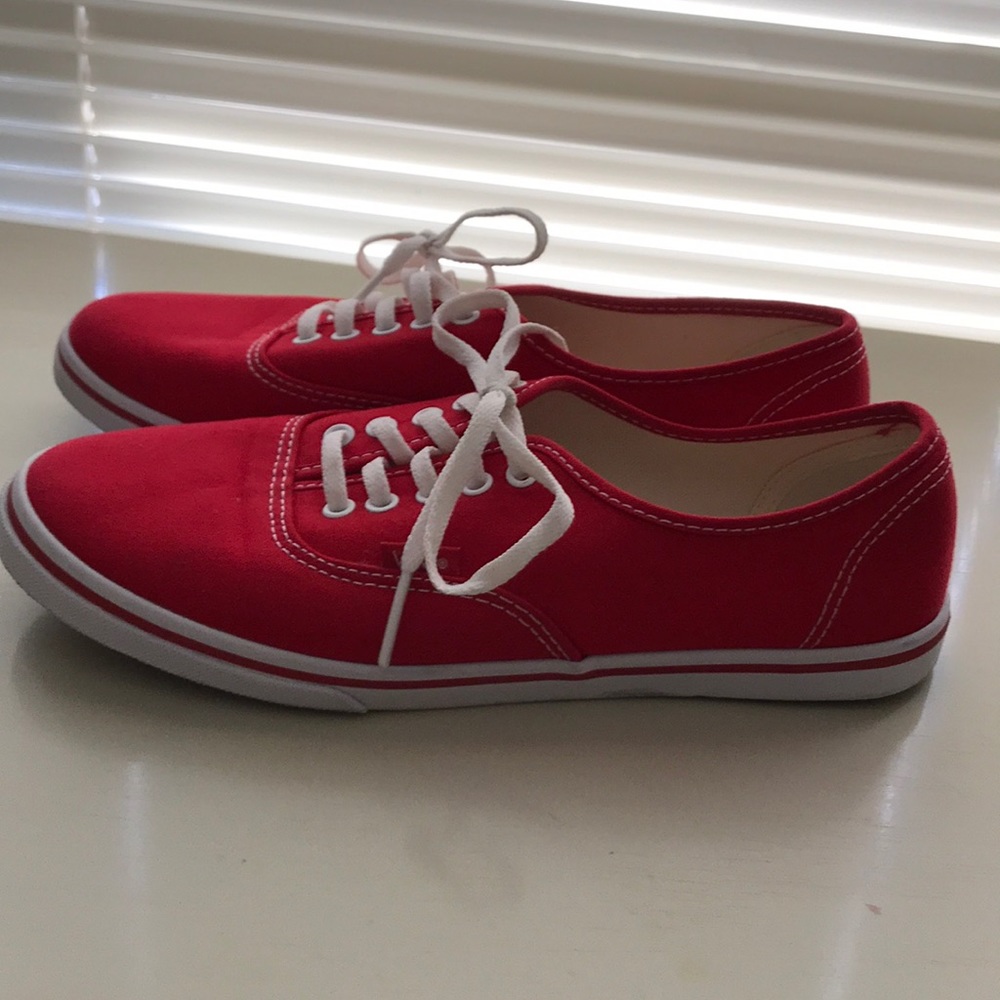 Authentic low pro vans