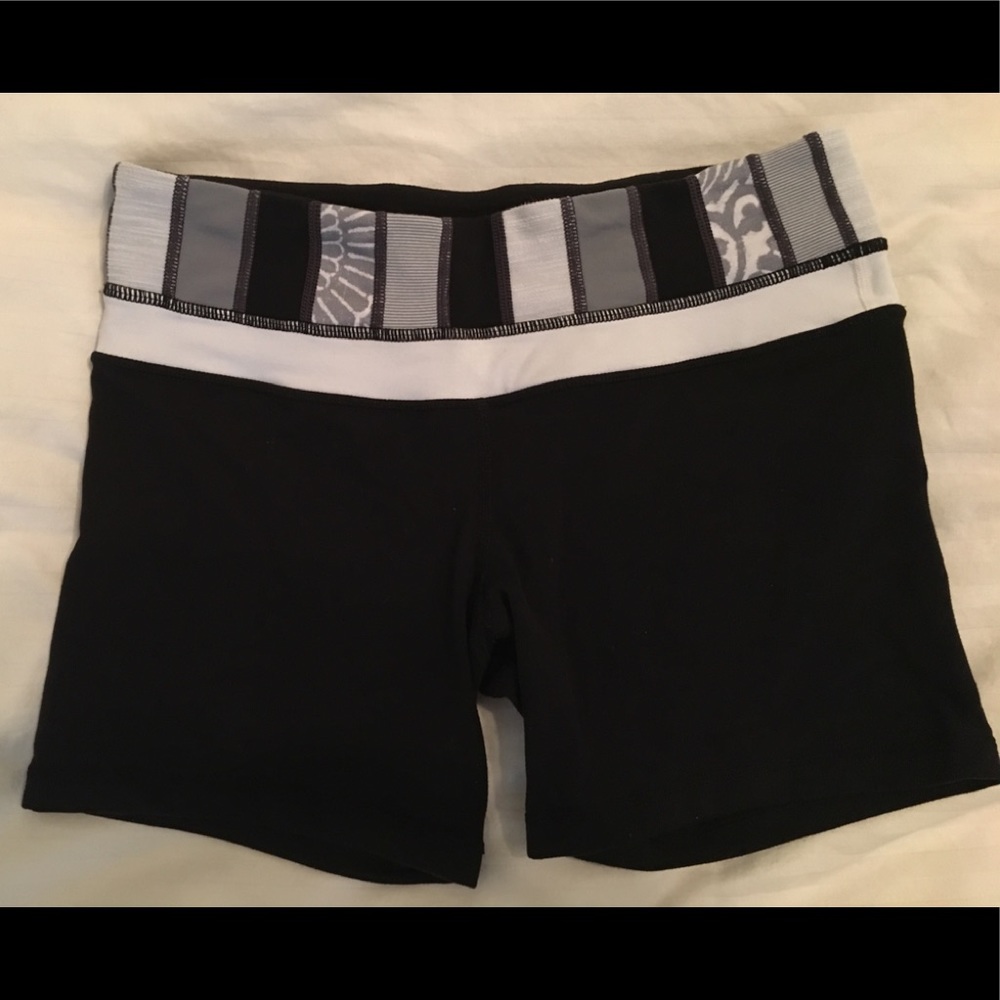 Reversible Spandex Short - Size 6
