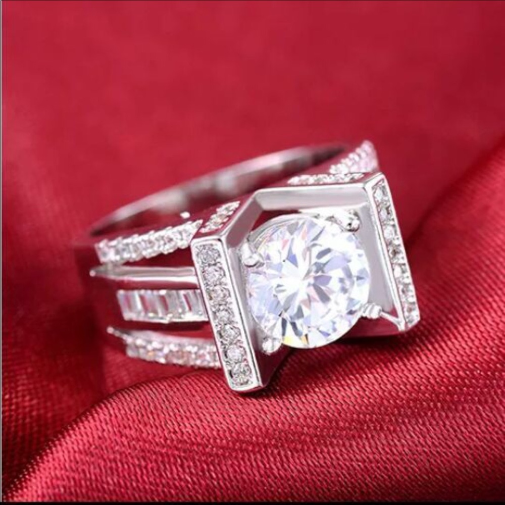 New Marked 925S 18 Karat Zirconium Baguette Ring-Size 6