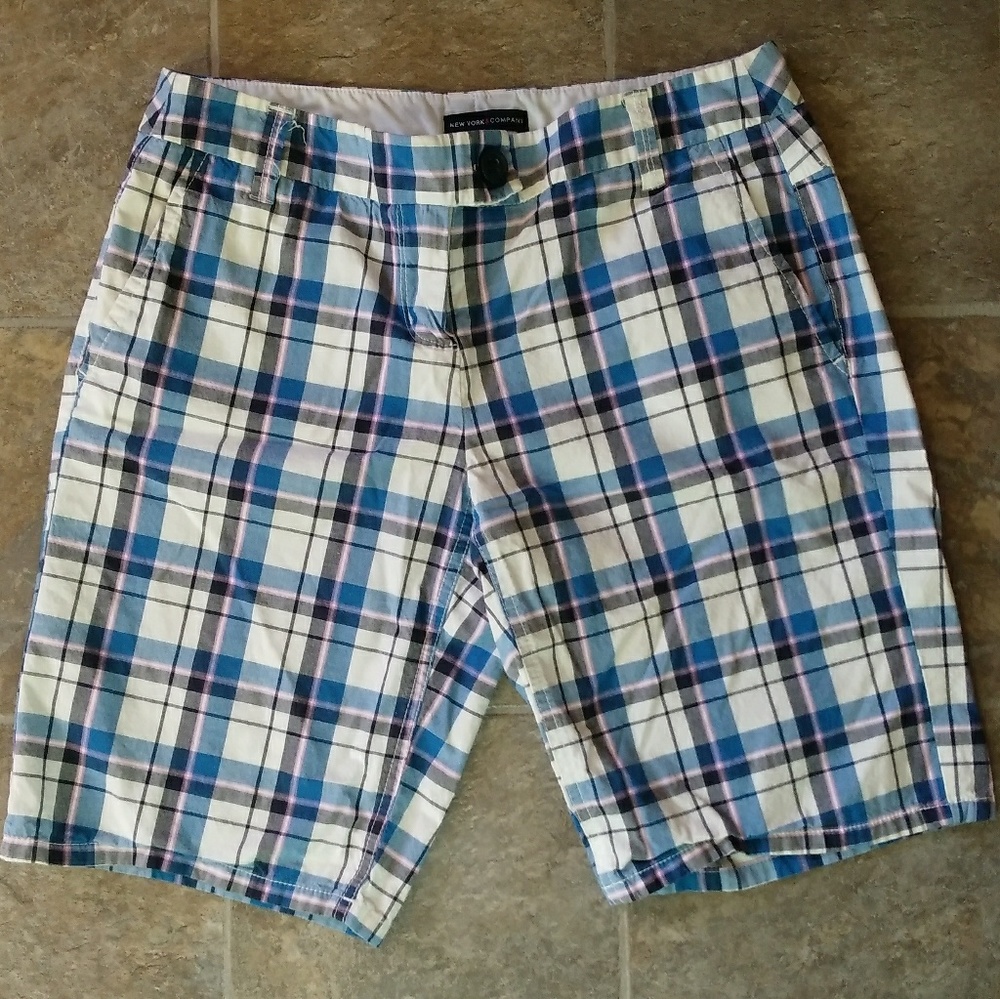 New York & Company Capri's