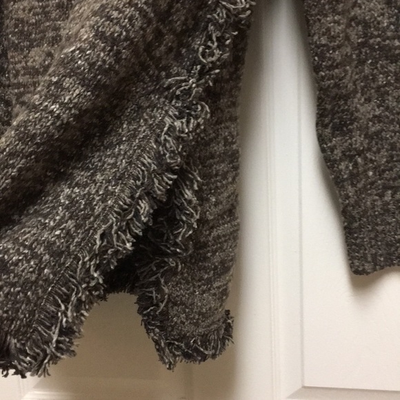 Sweater ,Medium,Grey,fringe on bottom ,long sleeve - Picture 2 of 5