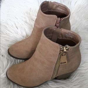 Liliana Rhonda Booties