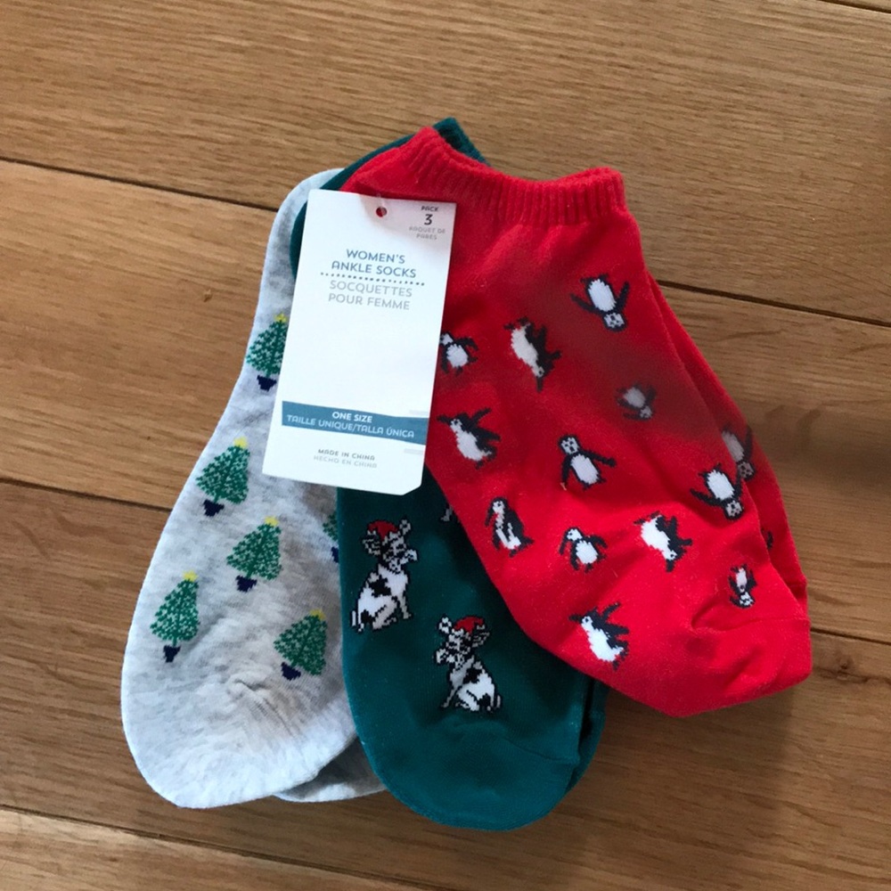 Set of 3 Christmas ankle socks!
