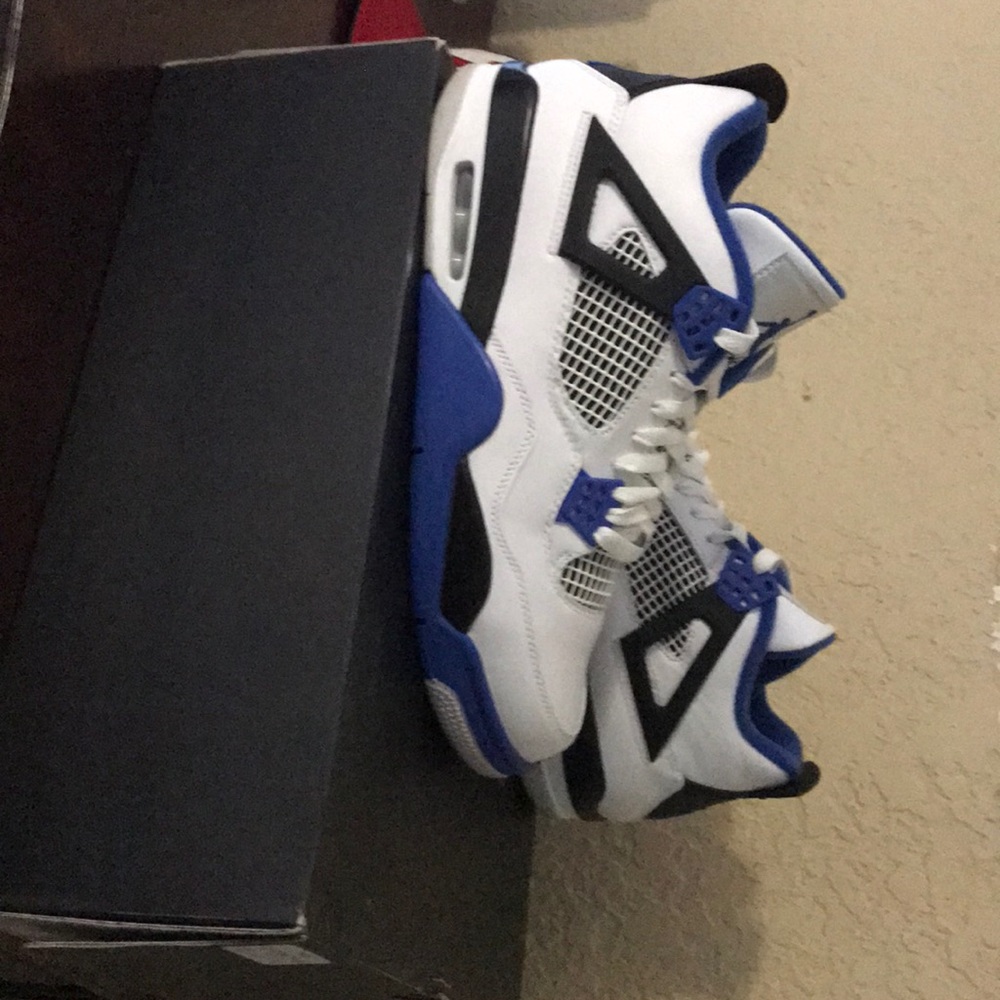 SNEAKER JORDAN 4 RETRO MILITARY BLUE