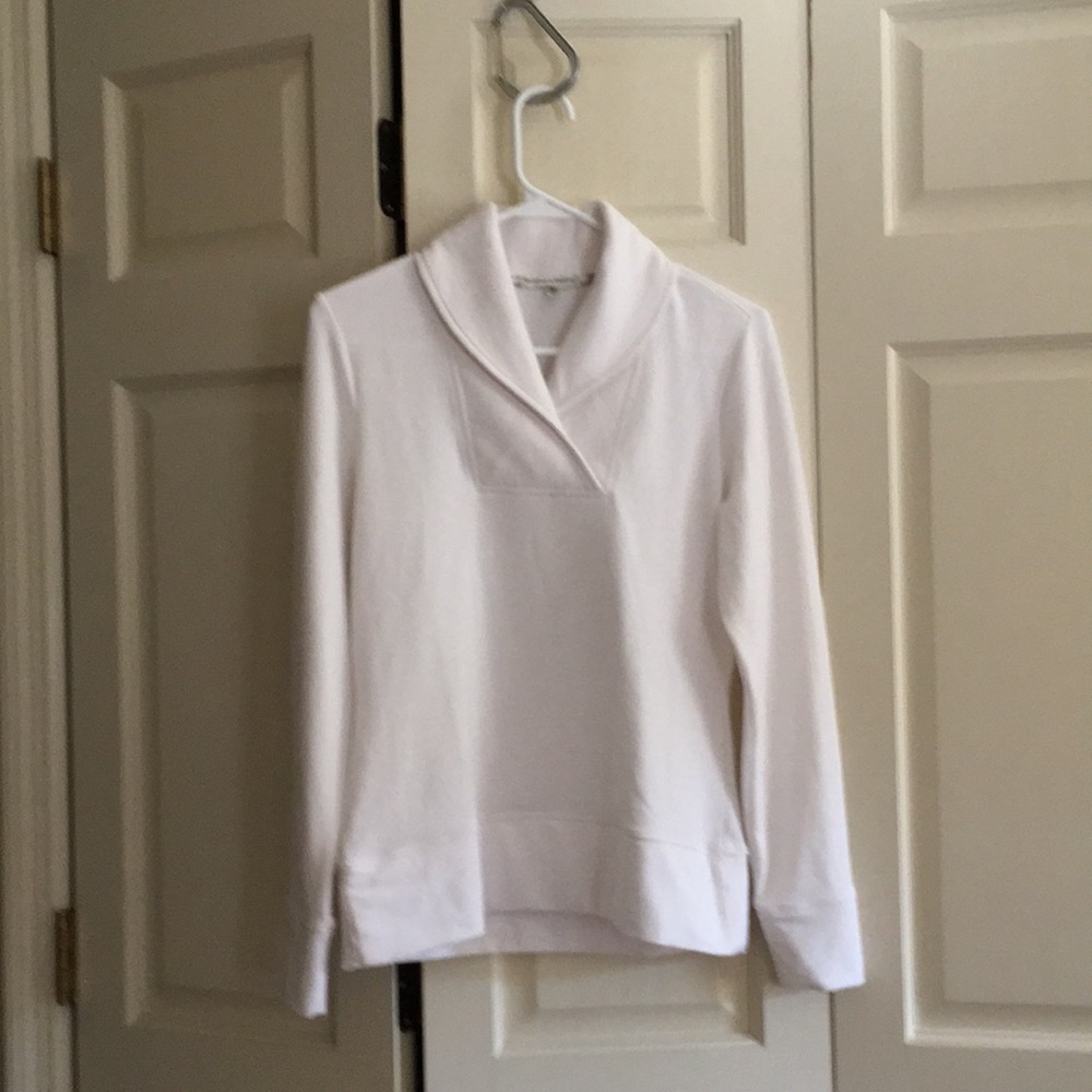 Fairway & Greene Long-Sleeved Pullover Top