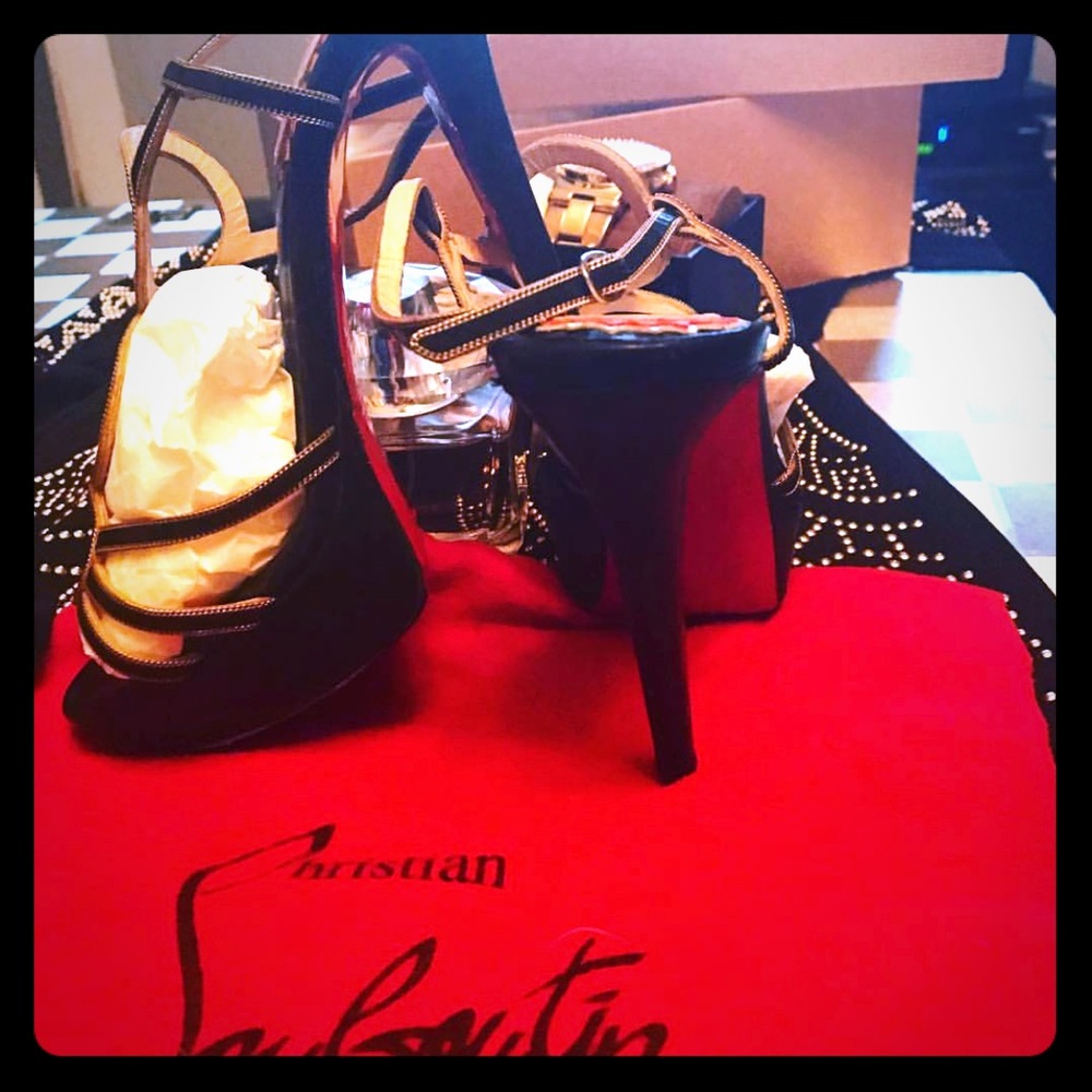 💯 authentic limited edition louboutin❤️