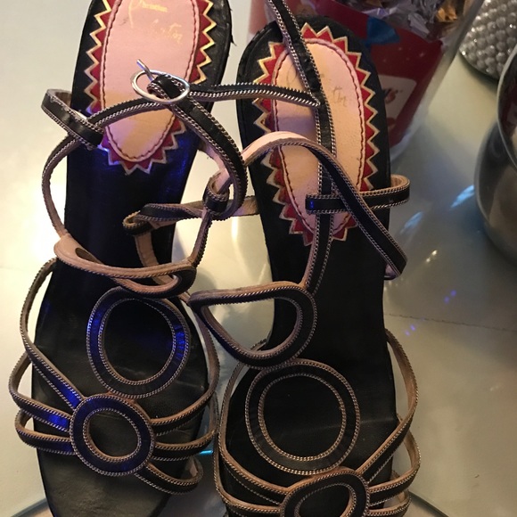 💯 authentic limited edition louboutin❤️ - Picture 2 of 2