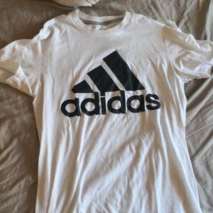 Adidas T-shirt