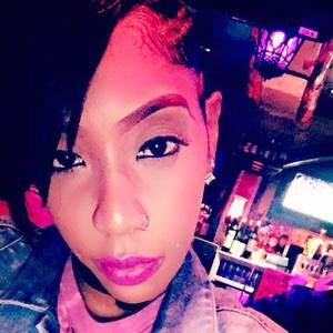 Meet your Posher, Latisha