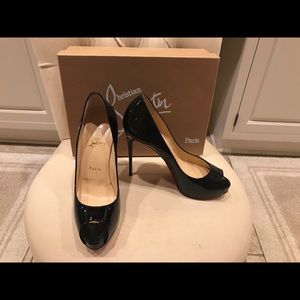 **SOLD**🎄Holiday Special🎄Authentic CL